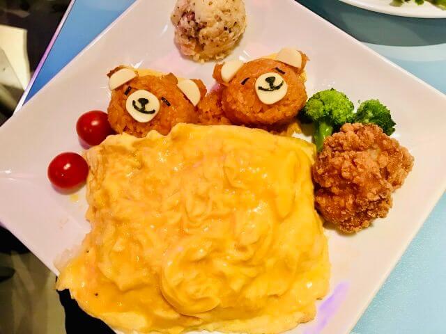 Themed Cafés & Pop-Ups